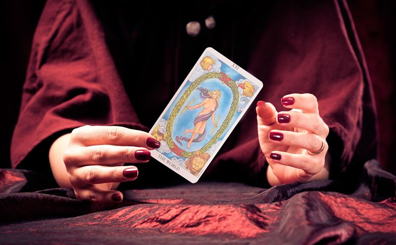 lucia-vidal-8-min-300x300 Tarot Visa Barato